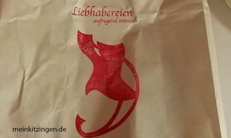 Einkaufstüte eines Sexshops für Frauen