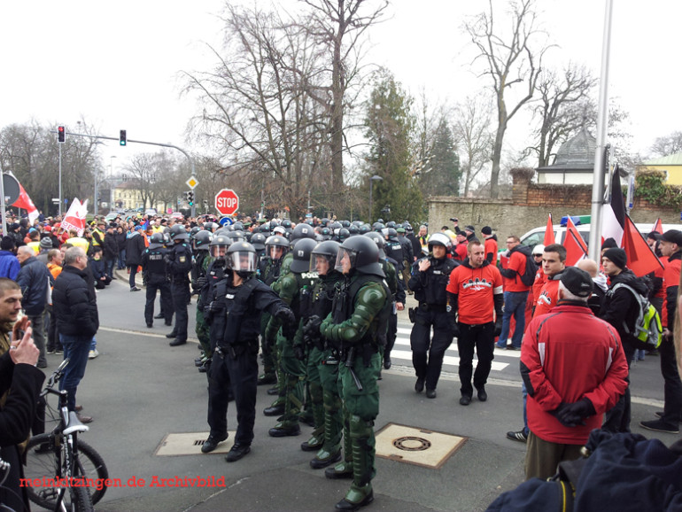 Polizei Kitzingen gegen Rechts