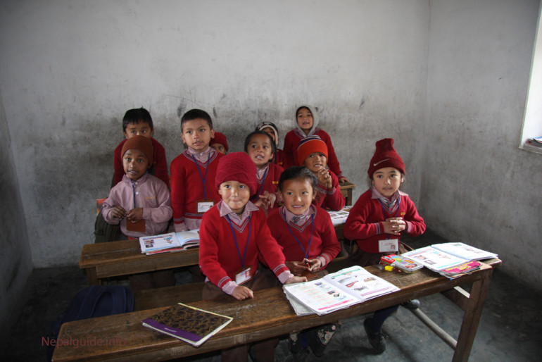 Kinder einer anderen Schule